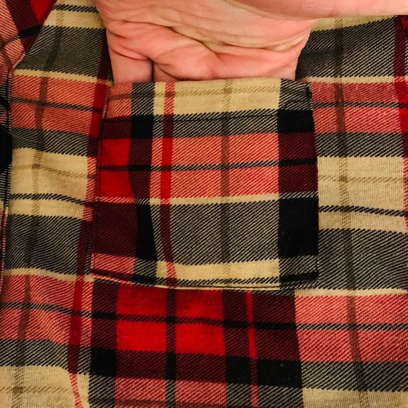 Junior’s G Collection Tartan plaid short sleeve button down top in size xl. - Picture 3 of 9